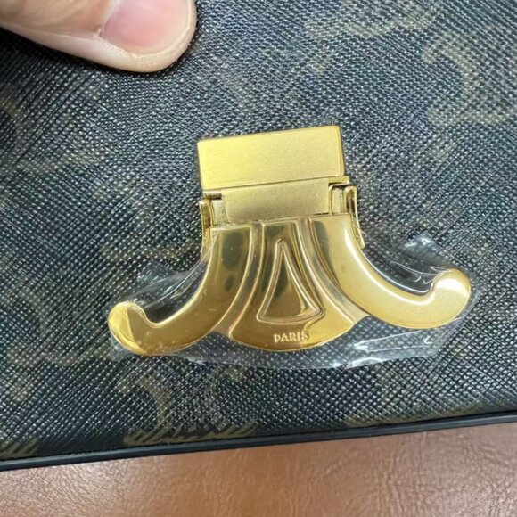 CELINE TRIOMPHE SHOULDER BAG - Picture 7 of 8